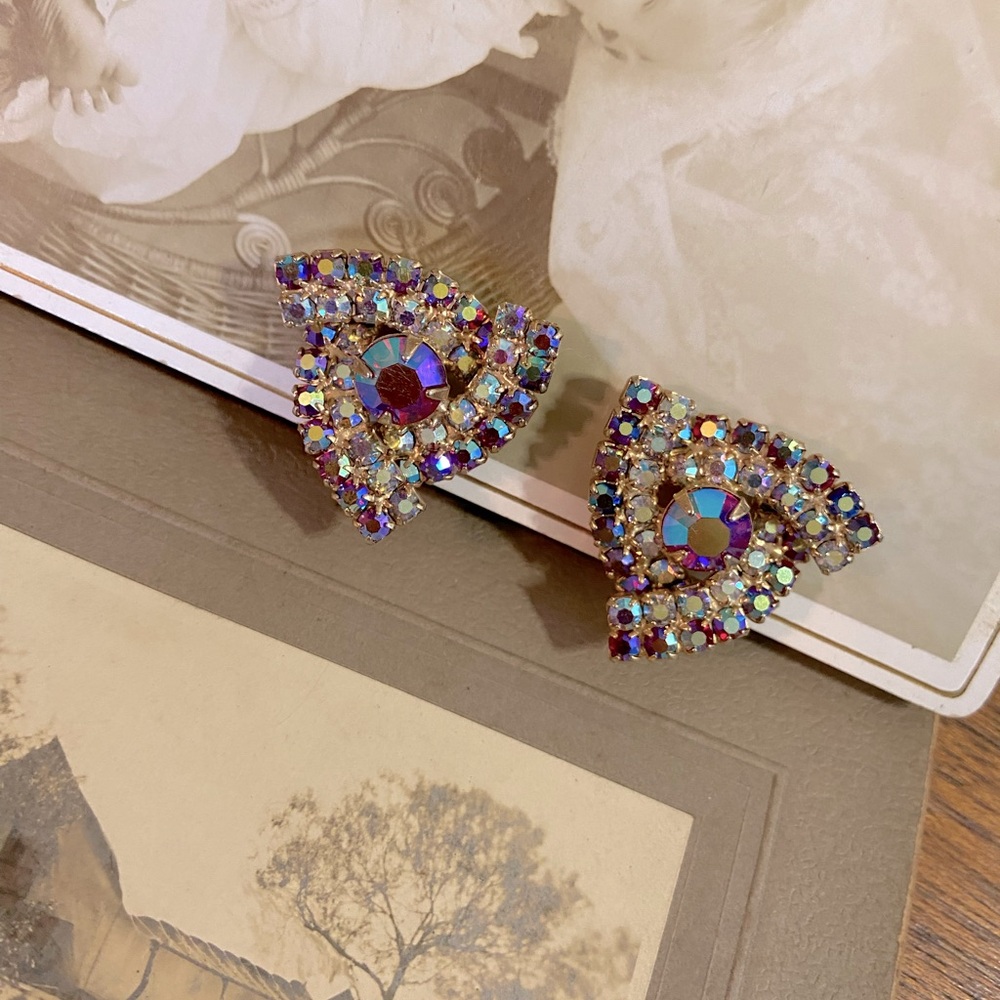 Vintage Unsigned Triangular Bypass Aurora Boreali… - image 1